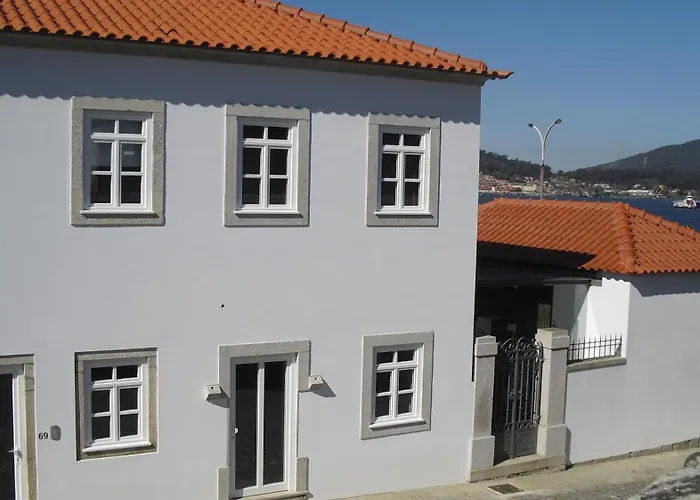 Muralha De Pensión Caminha